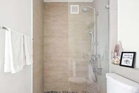 Apartamento Bohemian Vibes - Beachfront Getaway+Parking San Juan
