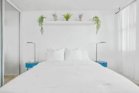 Bohemian Vibes - Beachfront Getaway+Parking San Juan Puerto Rico